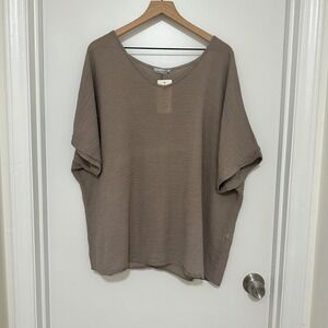 NWT Made in Italy Taupe Textured Gauze V Neck Dolman Short Sleeve Top Shirt, L